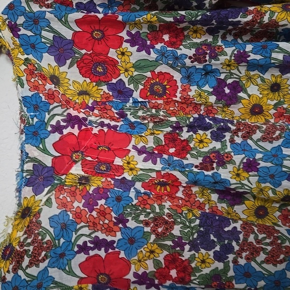 NATURAL LIFE Red Yellow and Blue Floral Relaxed Lightweigth Tunic L/XL - Picture 8 of 9